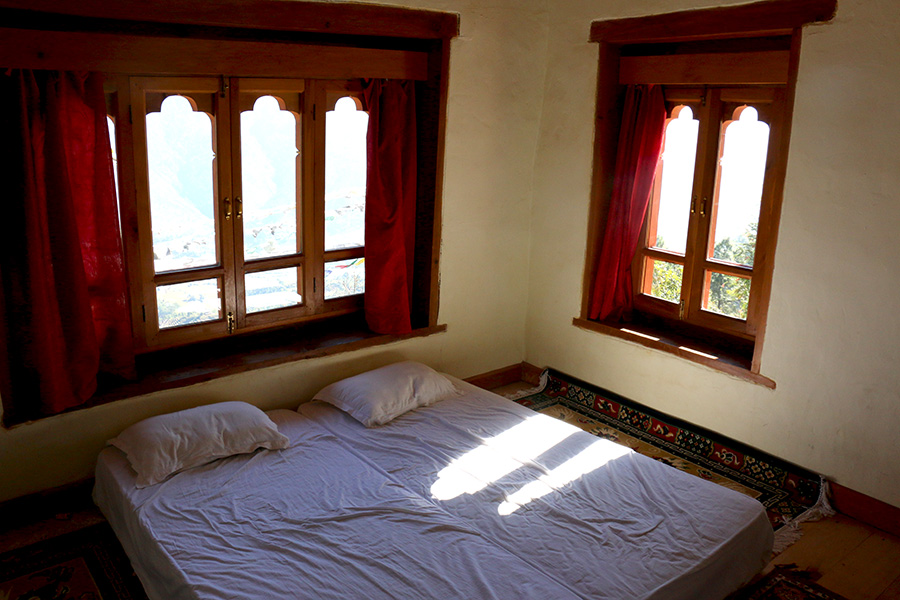 aum-leki-farmhouse